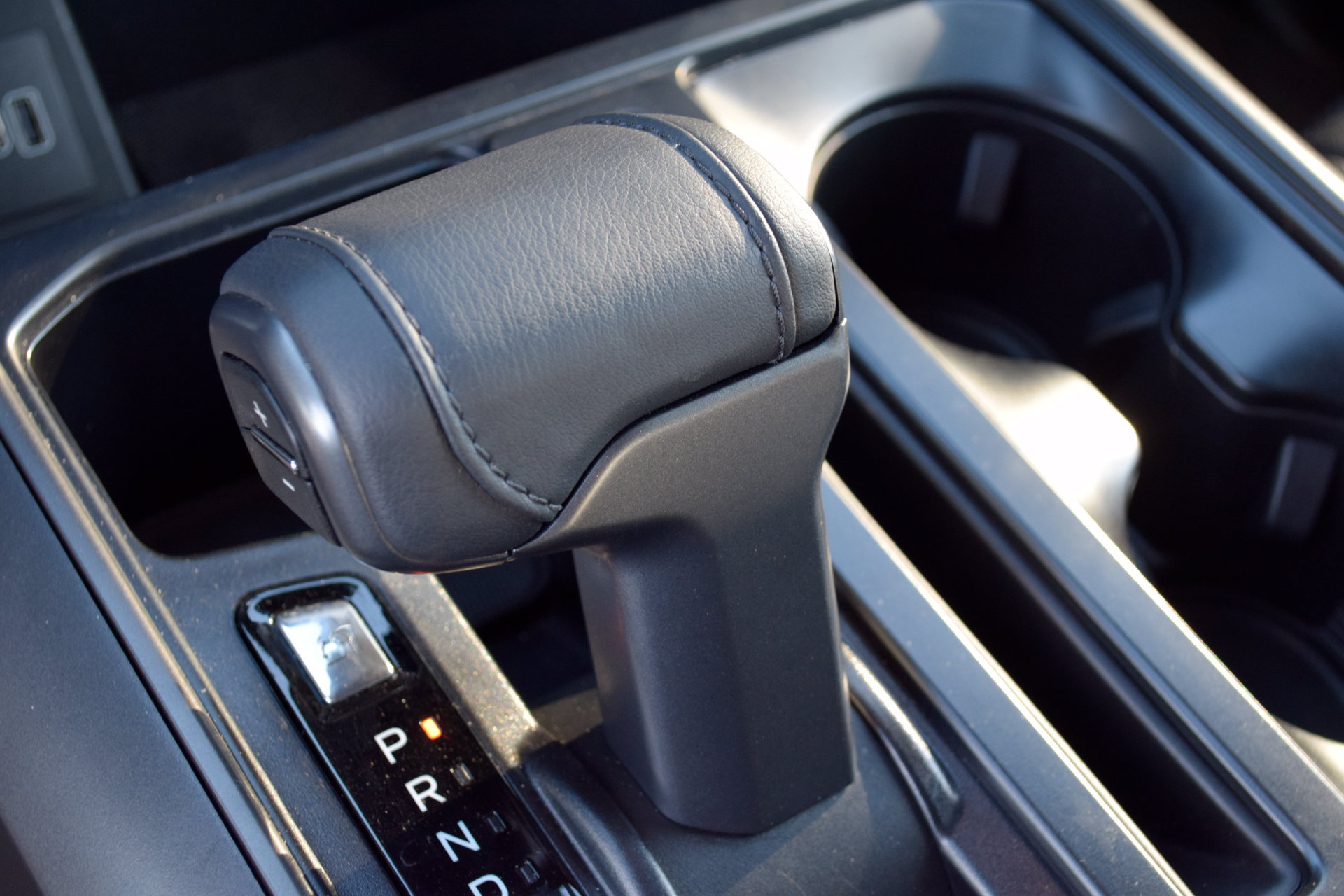 Used 2025 Ford F150 Lariat AWD/4WD image 10