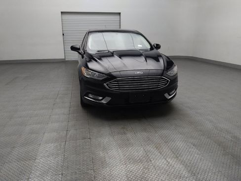 Used 2018 Ford Fusion SE w/ Equipment Group 201A FWD image 14