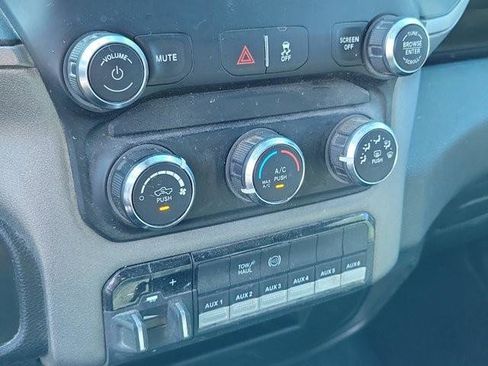 Used 2022 RAM 3500 Tradesman image 28