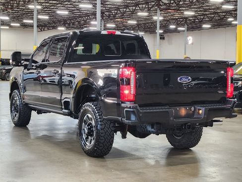 Used 2023 Ford F250 Lariat w/ Lariat Ultimate Package AWD/4WD image 11