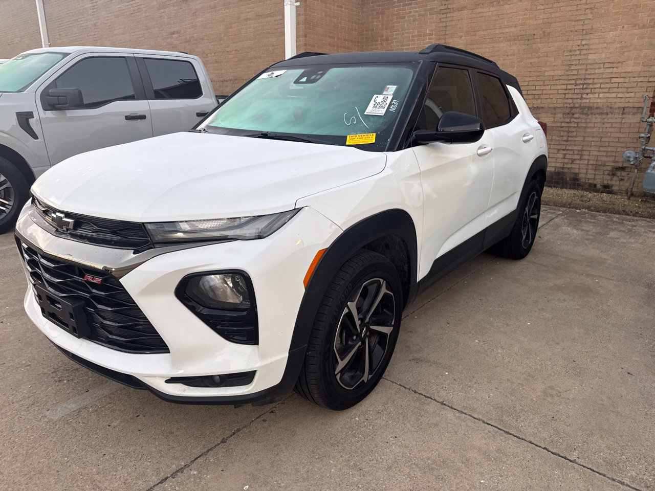 Used 2023 Chevrolet TrailBlazer RS w/ Convenience Package AWD/4WD image 1