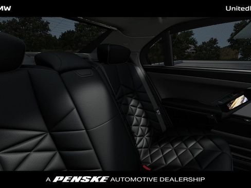 New 2027 BMW 740i xDrive w/ M Sport Package AWD/4WD image 12