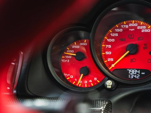 Used 2018 Porsche 911 GT2 RS RWD image 31