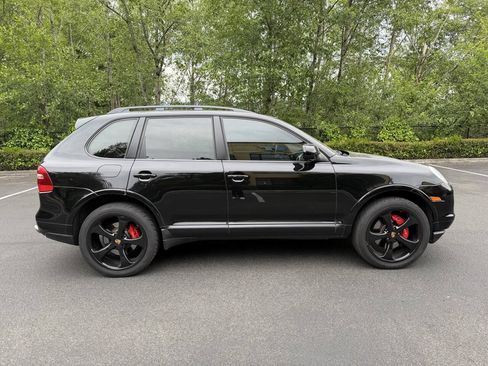Used 2008 Porsche Cayenne Turbo AWD/4WD image 4