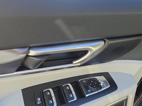 New 2025 Kia Telluride S image 21