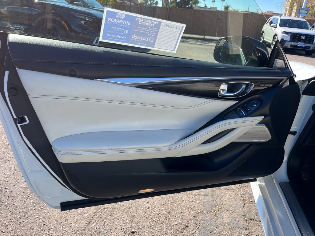 Used 2017 INFINITI Q60 3.0t w/ Premium Plus Package 3.0T RWD image 18