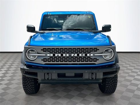 New 2025 Ford Bronco Badlands image 2