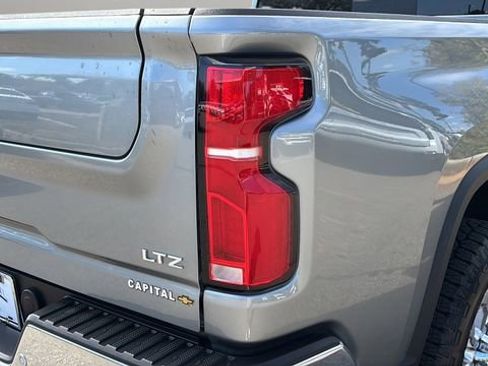 Used 2024 Chevrolet Silverado 2500 LTZ w/ LTZ Premium Package image 34