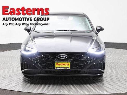 Used 2023 Hyundai Sonata SEL FWD image 2