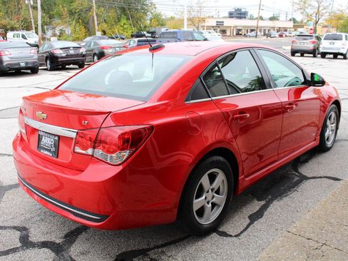 Used 2016 Chevrolet Cruze LT image 9