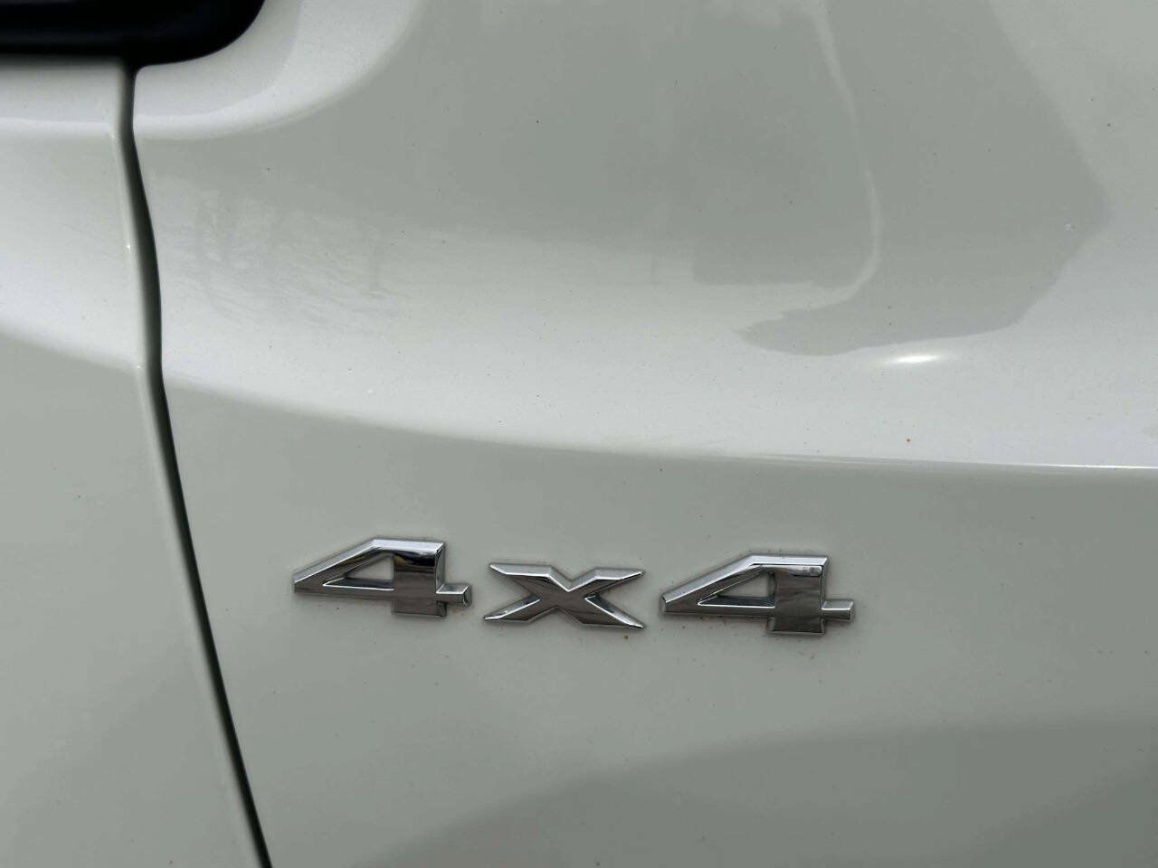 Used 2020 Jeep Renegade Latitude AWD/4WD image 37