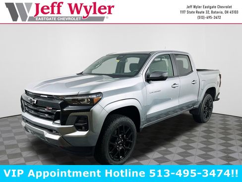 New 2025 Chevrolet Colorado Z71 image 2