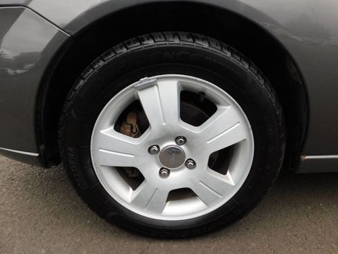 Used 2006 Ford Focus SES FWD image 20