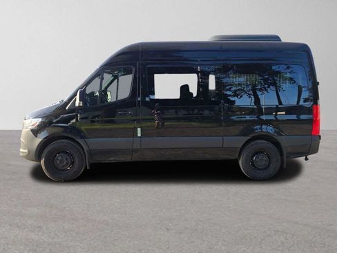 Used 2025 Mercedes-Benz Sprinter 2500 image 6