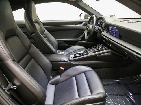 Certified 2020 Porsche 911 Carrera S RWD image 19