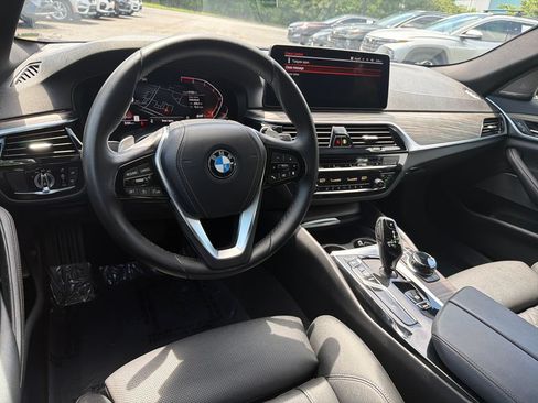Used 2022 BMW 530i w/ Executive Package RWD image 22