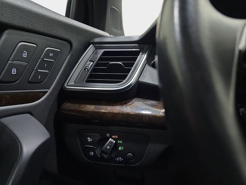 Used 2019 Audi Q5 Prestige AWD/4WD image 29