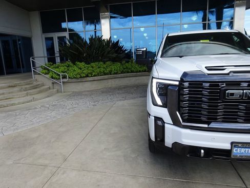 Certified 2024 GMC Sierra 2500 Denali Ultimate image 38