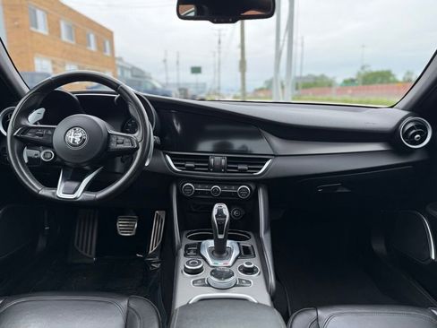 Used 2020 Alfa Romeo Giulia AWD w/ Quick Order Package 22J Sport image 20