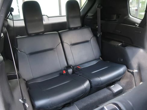 Used 2024 Mitsubishi Outlander SEL AWD/4WD image 23