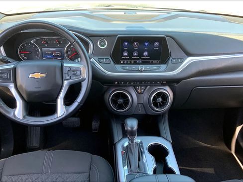Used 2020 Chevrolet Blazer LT FWD image 15