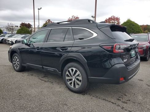 New 2025 Subaru Outback Premium image 4