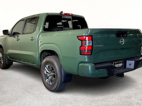 New 2025 Nissan Frontier SV w/ SV Convenience Package image 6