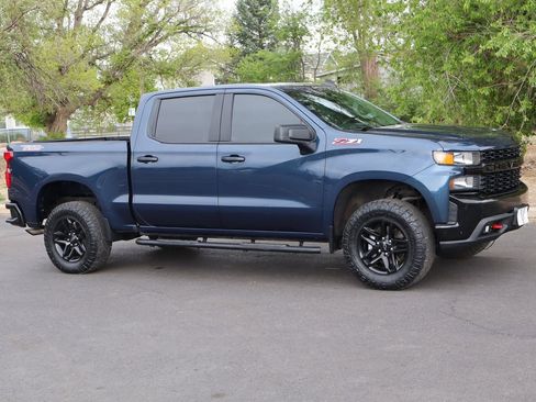 Used 2022 Chevrolet Silverado 1500 Custom Trail Boss w/ Safety Confidence Package AWD/4WD image 2