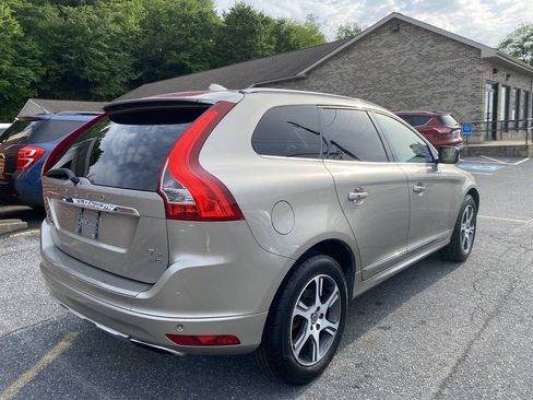 Used 2015 Volvo XC60 T6 w/ Proximity Package AWD/4WD image 5