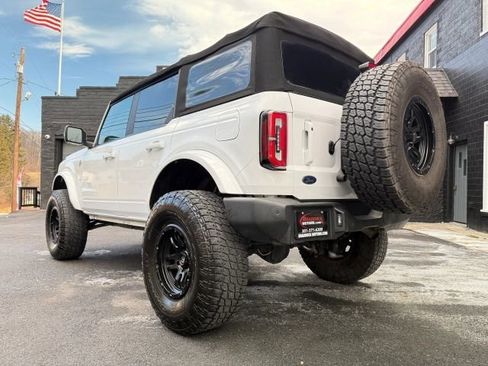 Used 2022 Ford Bronco Outer Banks image 5