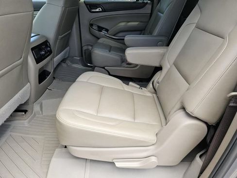 Used 2019 GMC Yukon XL SLT w/ HD Trailering Package RWD image 28