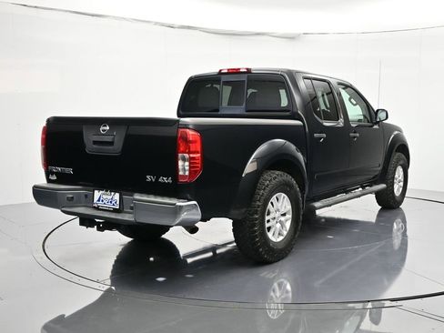 Used 2019 Nissan Frontier SV image 5