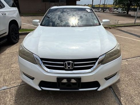 Used 2013 Honda Accord Touring image 3