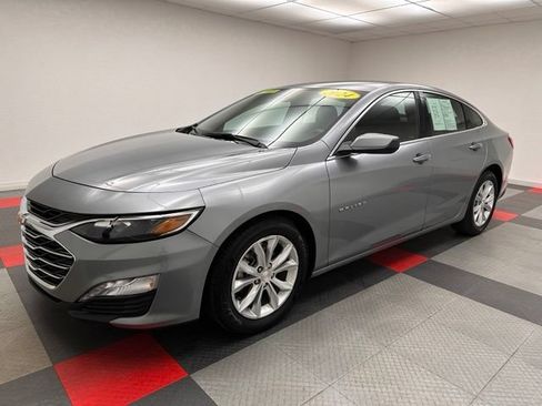 Used 2024 Chevrolet Malibu LT FWD image 3