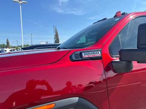 Used 2024 GMC Sierra 3500 AT4 w/ AT4 Premium Plus Package AWD/4WD image 3