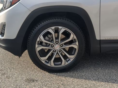 Used 2020 GMC Terrain SLT w/ Preferred Package image 19