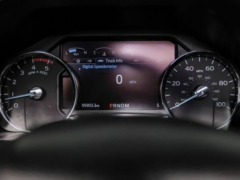 Used 2021 Ford F450 Platinum w/ FX4 Off-Road Package image 17