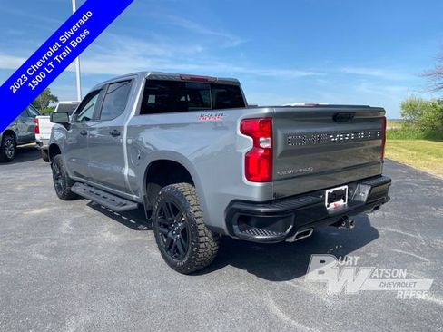 Used 2023 Chevrolet Silverado 1500 LT Trail Boss w/ Convenience Package II AWD/4WD image 5