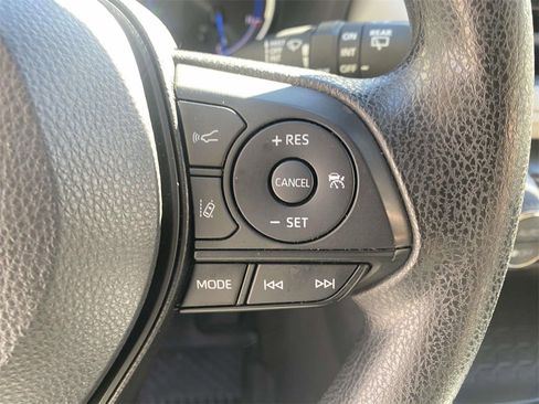 Used 2023 Toyota RAV4 XLE image 31