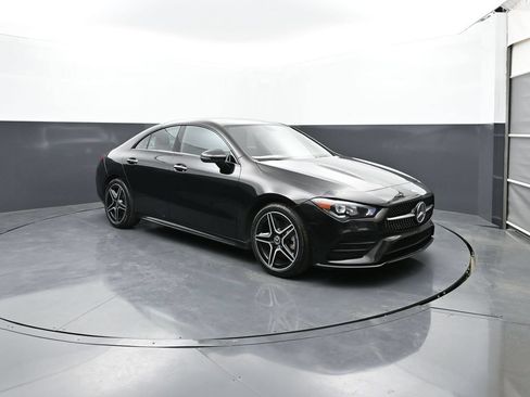 Used 2023 Mercedes-Benz CLA 250 4MATIC image 3