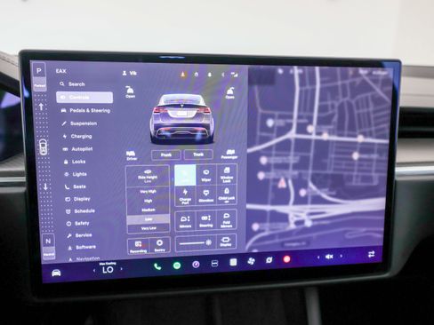 Used 2023 Tesla Model X Plaid image 32