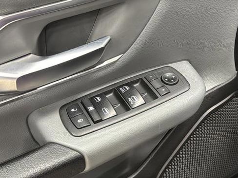 Used 2019 RAM 1500 Big Horn AWD/4WD image 22