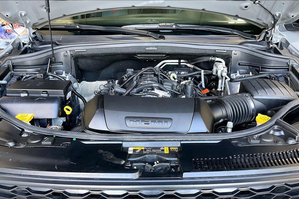 Used 2025 Dodge Durango R/T AWD/4WD image 27