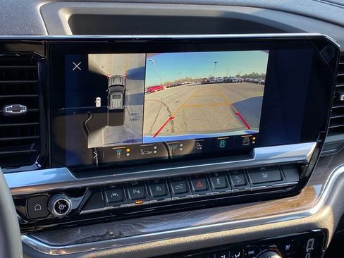 Used 2023 Chevrolet Silverado 1500 LTZ image 16