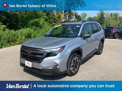 Used 2025 Subaru Forester Premium w/ Convenience Package #1