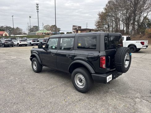New 2025 Ford Bronco 4-Door image 5