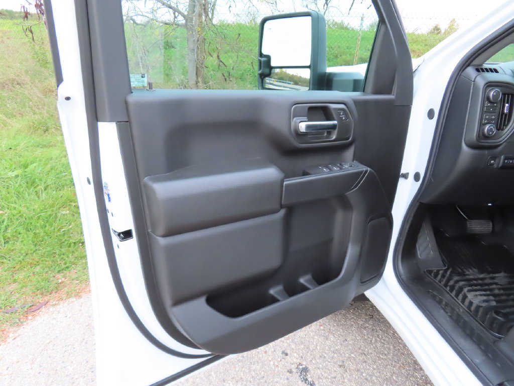 New 2026 Chevrolet Silverado 2500 Custom w/ Custom Value Package AWD/4WD image 20