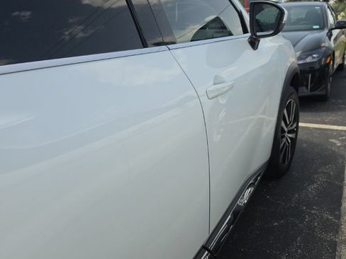 Used 2025 Nissan Pathfinder Platinum FWD image 7