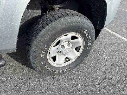 Used 2023 Toyota Tacoma SR image 8