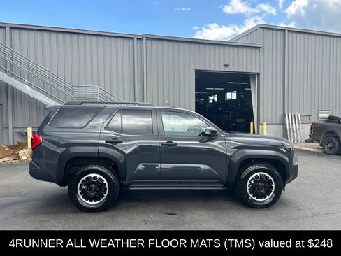 Used 2025 Toyota 4Runner TRD Off-Road Premium w/ Tow Technology Package AWD/4WD image 2